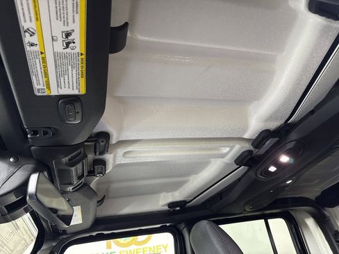 New 2026 Jeep Gladiator Sport image 21