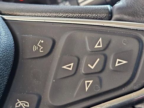 Used 2021 Chevrolet Equinox LT image 15