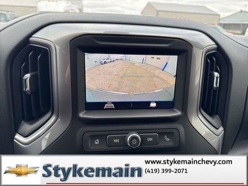Used 2020 GMC Sierra 1500 4x4 Crew Cab w/ Sierra Value Package image 32