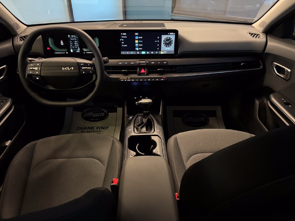 Used 2025 Kia K4 FWD image 9