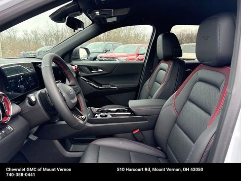 New 2026 Chevrolet Equinox RS w/ Convenience Package III FWD image 11
