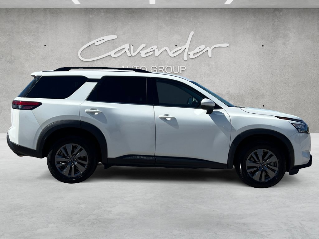 Used 2024 Nissan Pathfinder SV FWD image 17