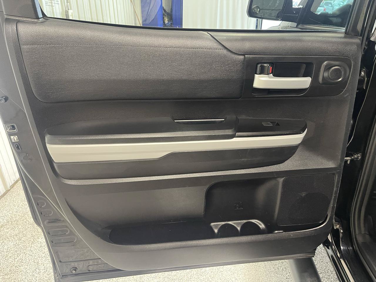 Used 2019 Toyota Tundra SR5 w/ TRD Off Road Package AWD/4WD image 11