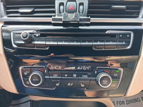 Used 2018 BMW X1 xDrive28i AWD/4WD image 15