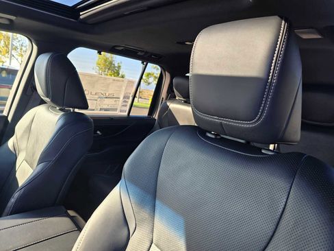 New 2025 Lexus LX 600 4WD w/ Premium Package image 25