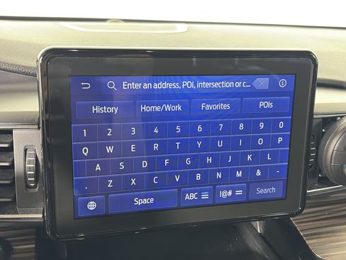 Used 2021 Ford Explorer Limited w/ Equipment Group 301A AWD/4WD image 24