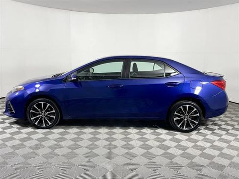 Certified 2018 Toyota Corolla SE image 4