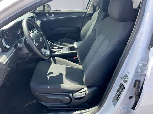 Used 2021 Kia K5 LXS FWD image 8