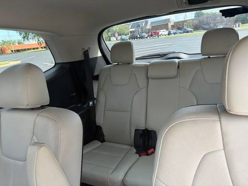 Used 2021 Kia Telluride EX w/ EX Premium Package FWD image 12