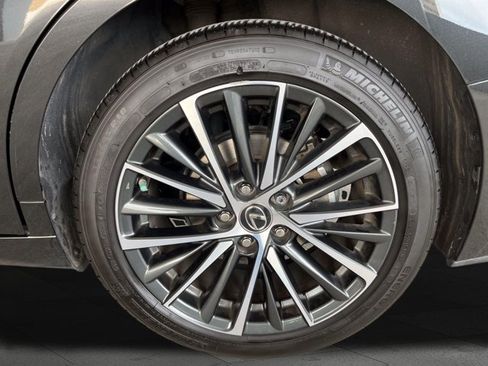 Certified 2025 Lexus ES 350 w/ Premium Package FWD image 24