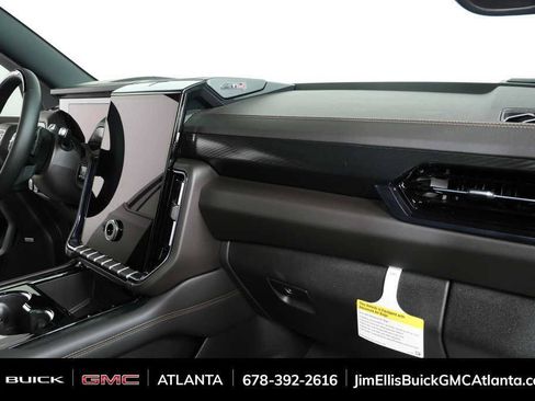 New 2026 GMC Yukon AT4 w/ AT4 Premium Plus Package AWD/4WD image 25