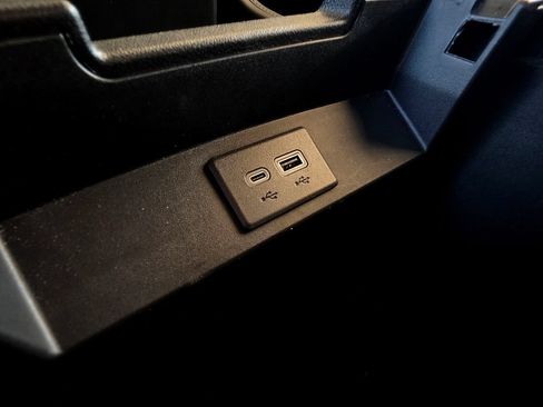 Used 2024 Chevrolet Suburban LT AWD/4WD image 44