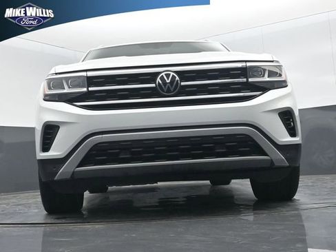 Used 2023 Volkswagen Atlas Cross Sport SE w/ Panoramic Sunroof Package image 18