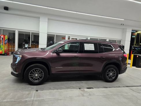 Used 2026 GMC Acadia Elevation FWD image 3