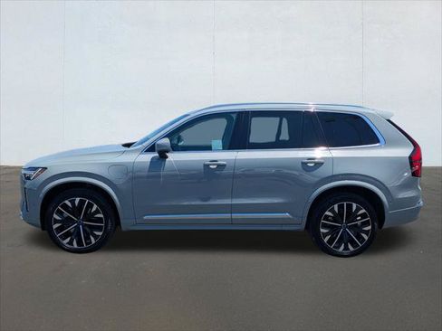Used 2026 Volvo XC90 T8 Ultra w/ Protection Package Premier AWD/4WD image 2