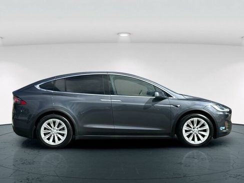 Used 2020 Tesla Model X Long Range AWD/4WD image 7