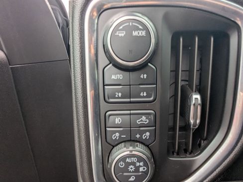 Used 2020 Chevrolet Silverado 1500 RST AWD/4WD image 23