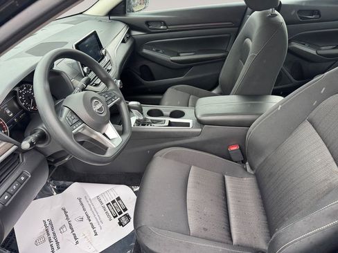 Used 2026 Nissan Altima 2.5 SV FWD image 9