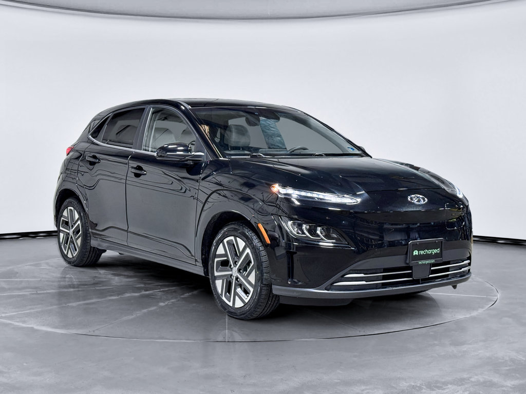 Used 2023 Hyundai Kona Limited w/ Cargo Package FWD image 4
