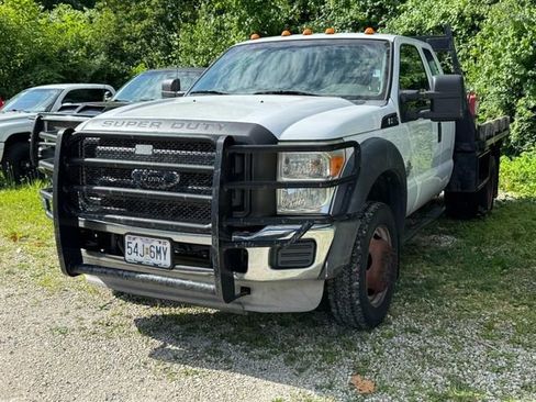 Used 2012 Ford F550 4x4 SuperCab Super Duty w/ XL Value Pkg image 2