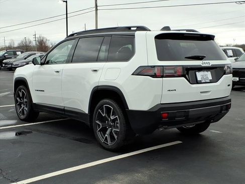 New 2026 Jeep Cherokee Overland image 4