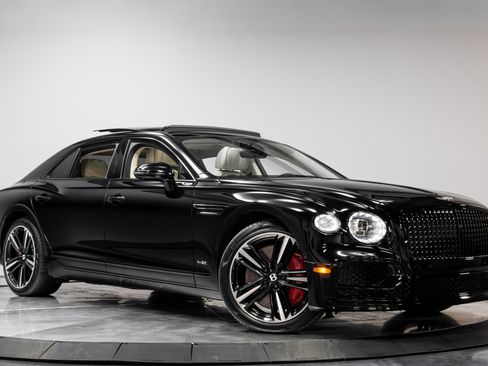 Used 2021 Bentley Flying Spur W12 image 51
