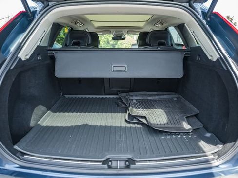 New 2026 Volvo XC60 B5 Plus w/ Protection Package Premier AWD/4WD image 10