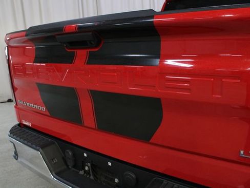 Used 2020 Chevrolet Silverado 1500 LT w/ Trailering Package image 28