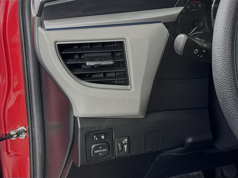 Used 2014 Toyota Corolla L image 10