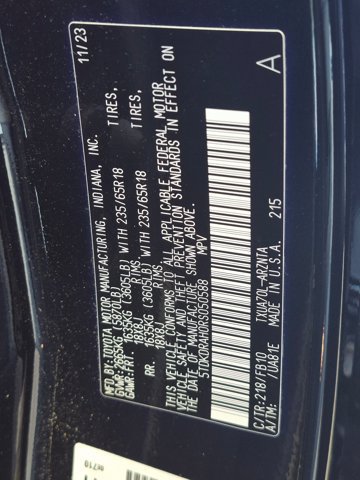 Used 2024 Toyota Highlander LE FWD image 18