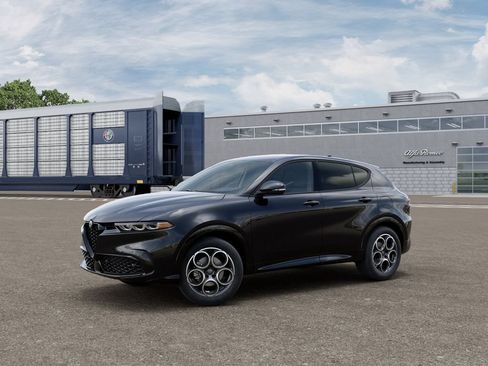 New 2025 Alfa Romeo Tonale AWD/4WD image 2
