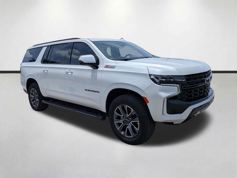Used 2024 Chevrolet Suburban Z71 w/ Luxury Package AWD/4WD image 1