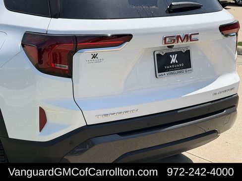New 2027 GMC Terrain Elevation w/ Technology Package II FWD image 6