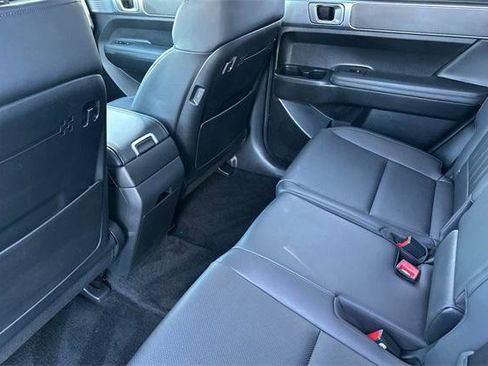 Certified 2025 Hyundai Santa Fe SEL image 12