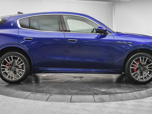 New 2025 Maserati Grecale GT image 10