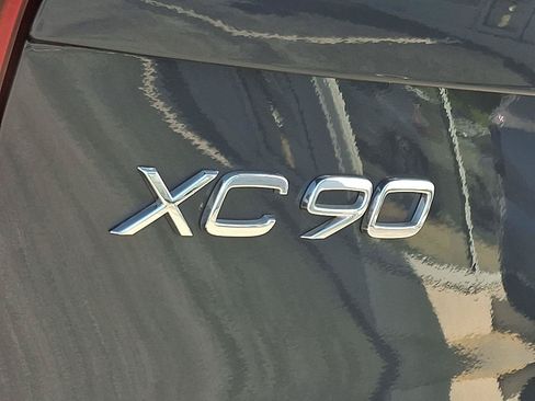 Used 2023 Volvo XC90 B6 Plus w/ Protection Package Premier AWD/4WD image 29