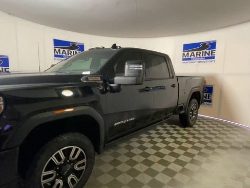 Used 2023 GMC Sierra 2500 AT4 w/ AT4 Premium Plus Package AWD/4WD image 6