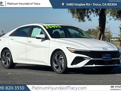 Used 2025 Hyundai Elantra Limited