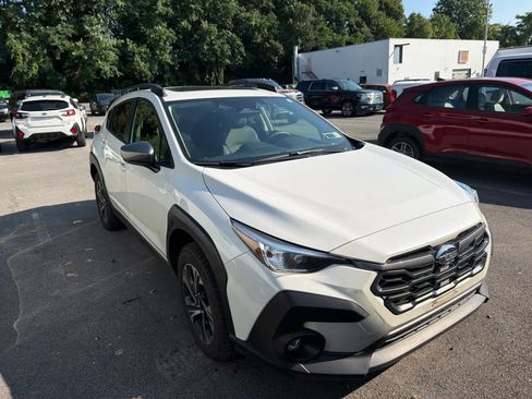 Used 2024 Subaru Crosstrek 2.0i Premium AWD/4WD image 4