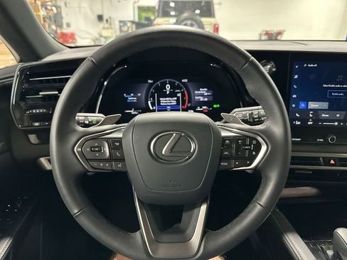 Used 2025 Lexus RX 350 FWD w/ Technology Package image 15