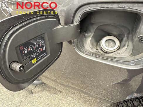 Used 2019 RAM 1500 Big Horn RWD image 15