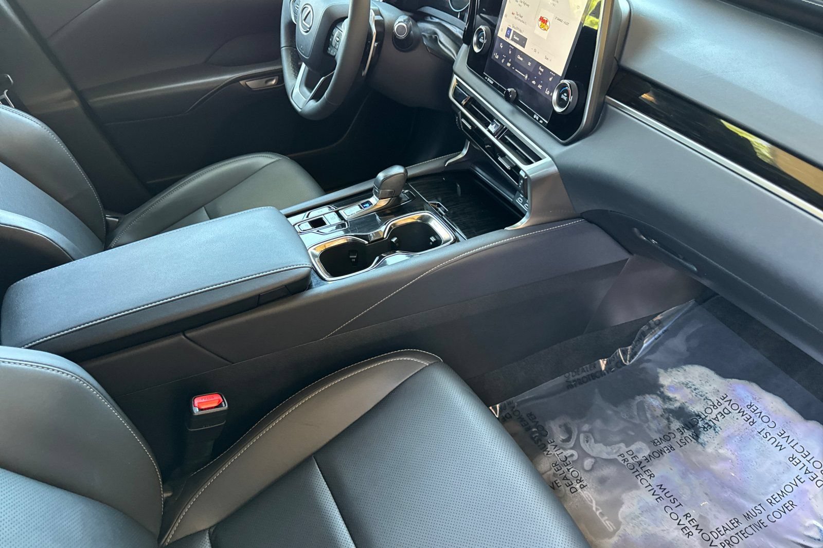 Used 2024 Lexus RX 350 FWD w/ Technology Package image 19