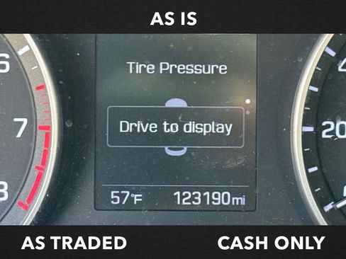 Used 2017 Hyundai Elantra Limited image 28