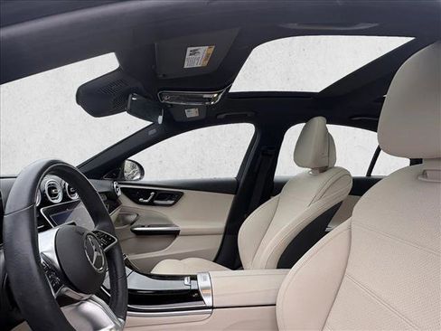 Used 2023 Mercedes-Benz C 300 Sedan image 12