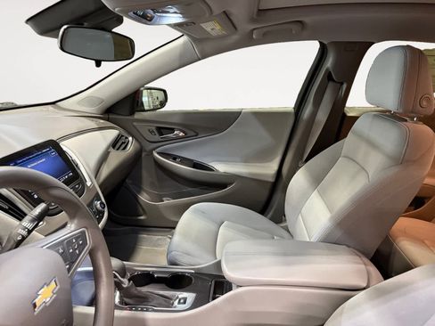 Used 2023 Chevrolet Malibu LT image 10