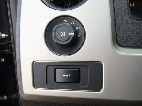 Used 2013 Ford F150 Raptor w/ Luxury Equipment Group image 27