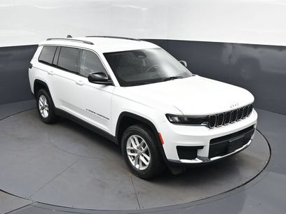 Used 2023 Jeep Grand Cherokee L Laredo