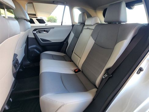 Used 2019 Toyota RAV4 Limited w/ Cold Weather Package FWD image 79