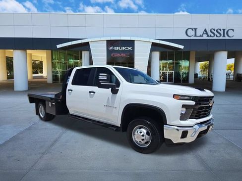 Used 2025 Chevrolet Silverado 3500 W/T w/ WT Convenience Package AWD/4WD image 3