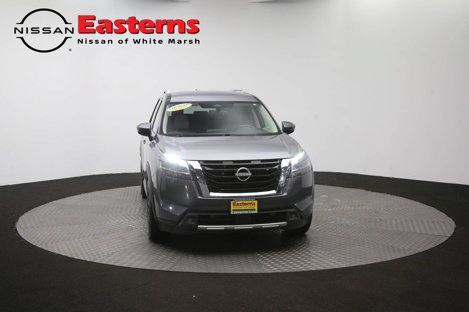 Used 2022 Nissan Pathfinder SL AWD/4WD image 52